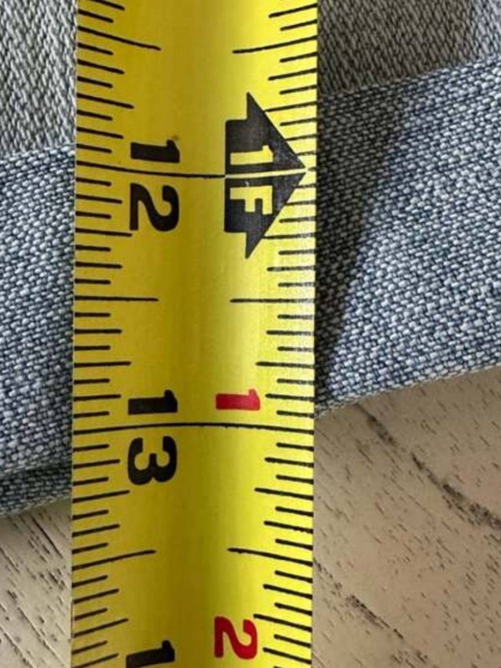 7 For All Mankind Distressed Shorts, Size 25. New - Picture 11 of 13